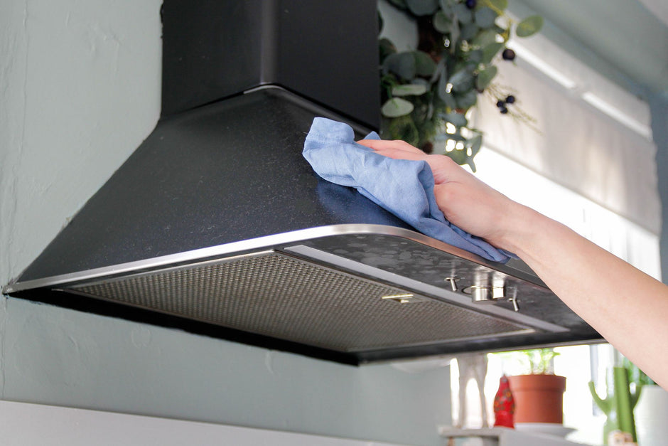 The Role of Kitchen Hoods in Preventing Cooking Odors and Grease Buildup